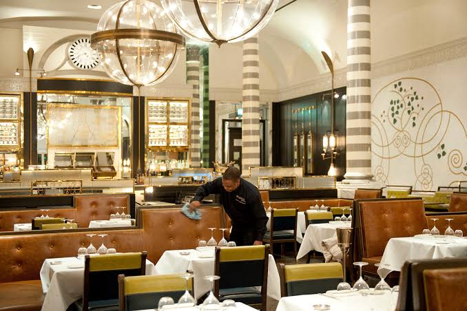 Casna Group delivers professional commercial cleaning and housekeeping services
